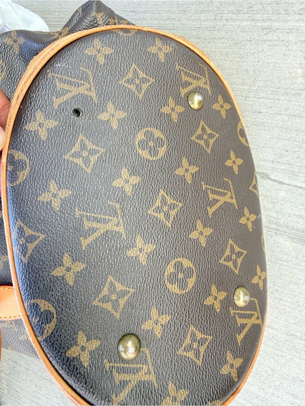 Louis Vuitton Monogram Canvas Bucket Tote with Vachetta Straps